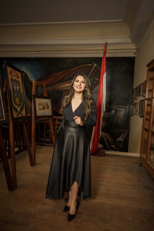 Abog. Gloria  Pamela Varas Torrez